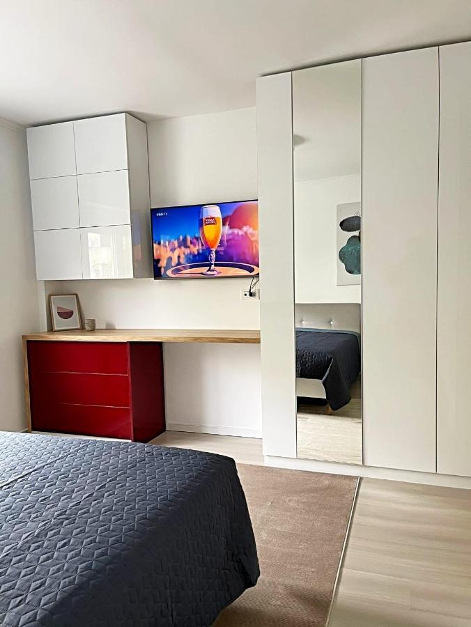 Start Apartments 2 Bukares Bagian luar foto