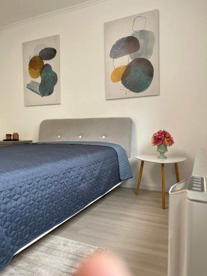 Start Apartments 2 Bukares Bagian luar foto