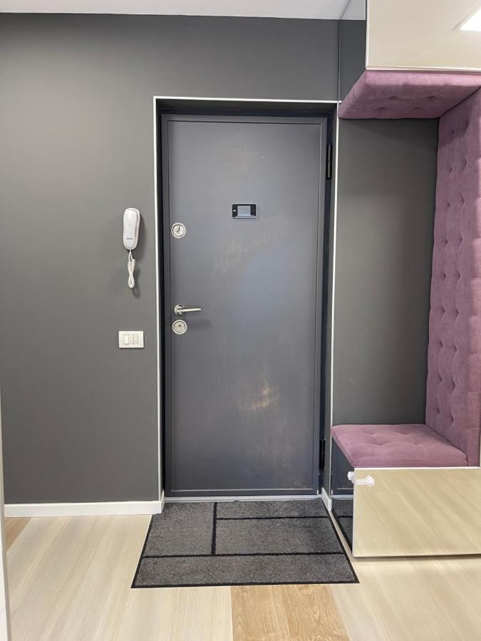 Start Apartments 2 Bukares Bagian luar foto